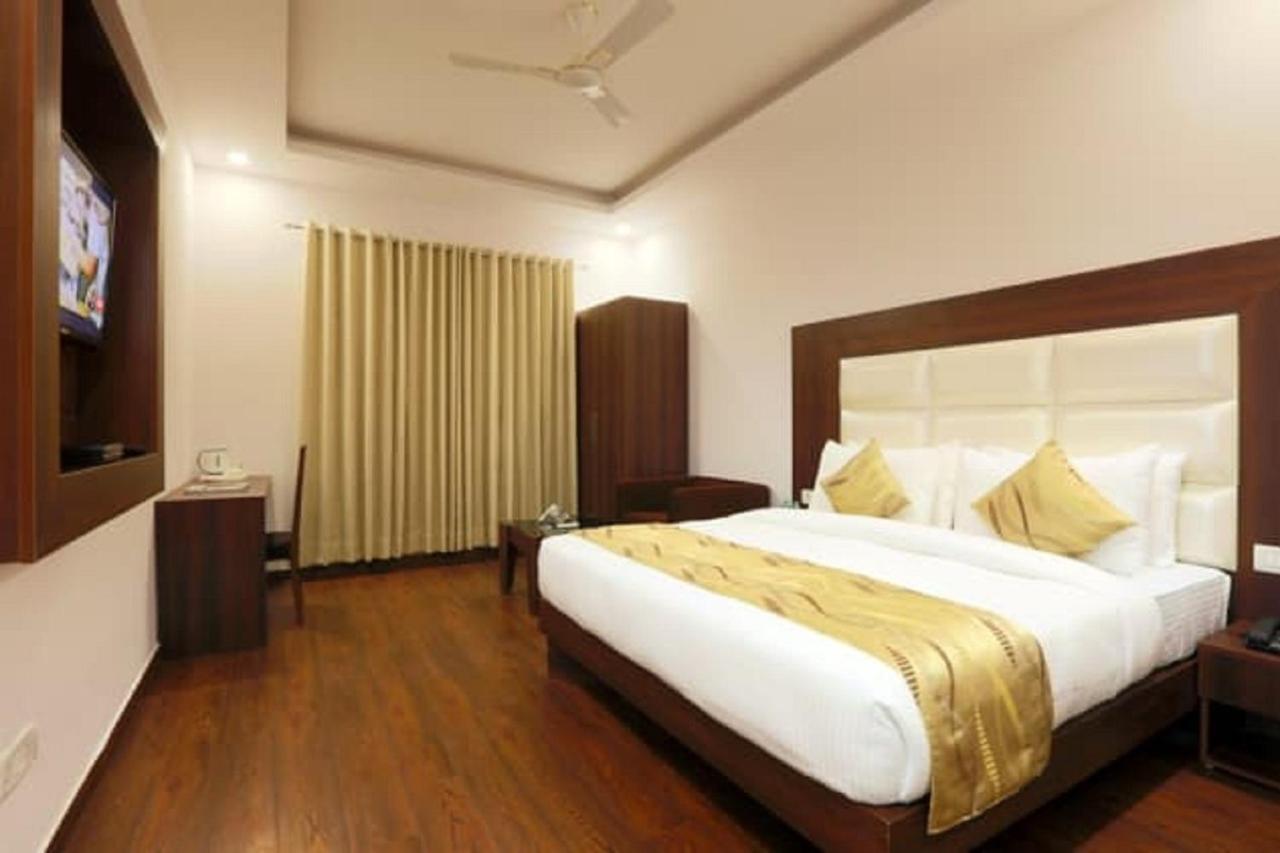 Hotel The Westend Green 新德里 外观 照片